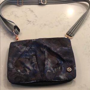 Lululemon bag